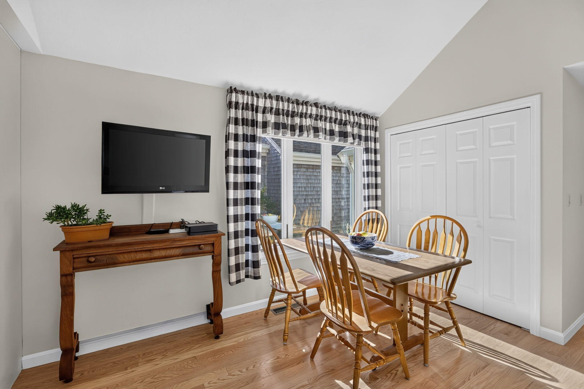 12 W West Woods Village Yarmouth Port MA 02675