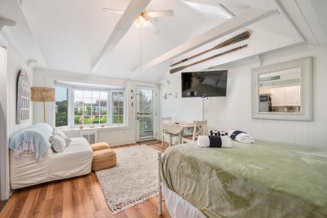 135 S South Shore Drive Yarmouth MA 02664