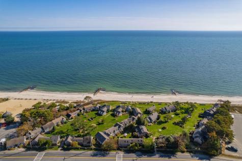 135 S South Shore Drive Yarmouth MA 02664
