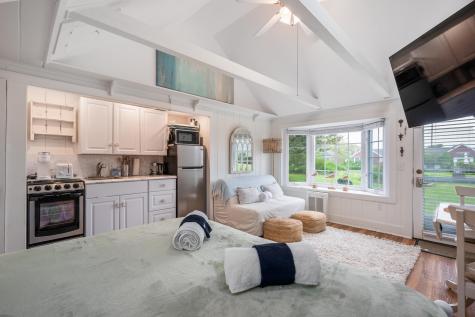 135 S South Shore Drive Yarmouth MA 02664