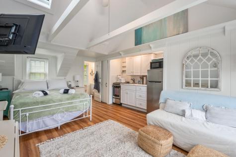 135 S South Shore Drive Yarmouth MA 02664