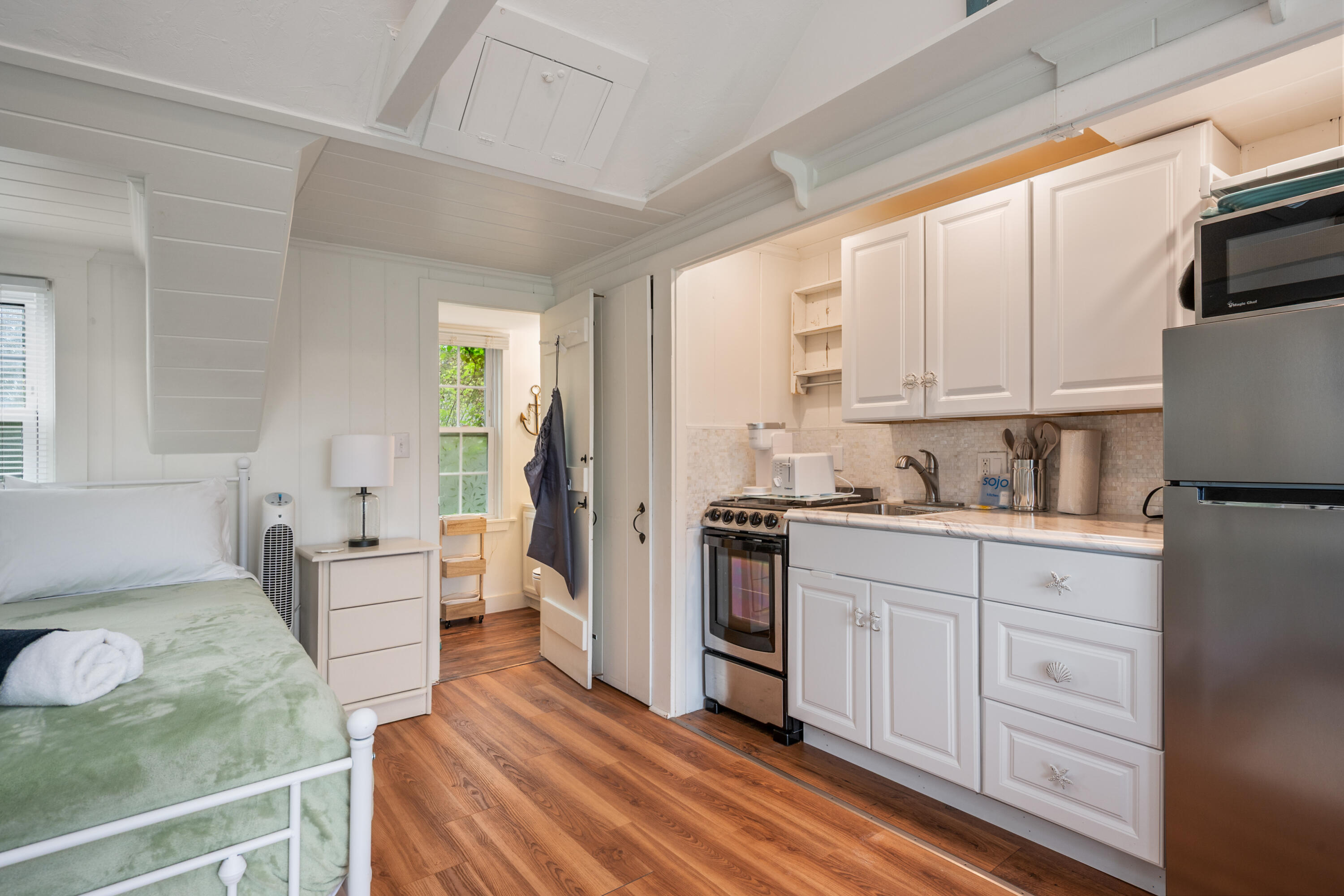 135 S South Shore Drive Yarmouth MA 02664