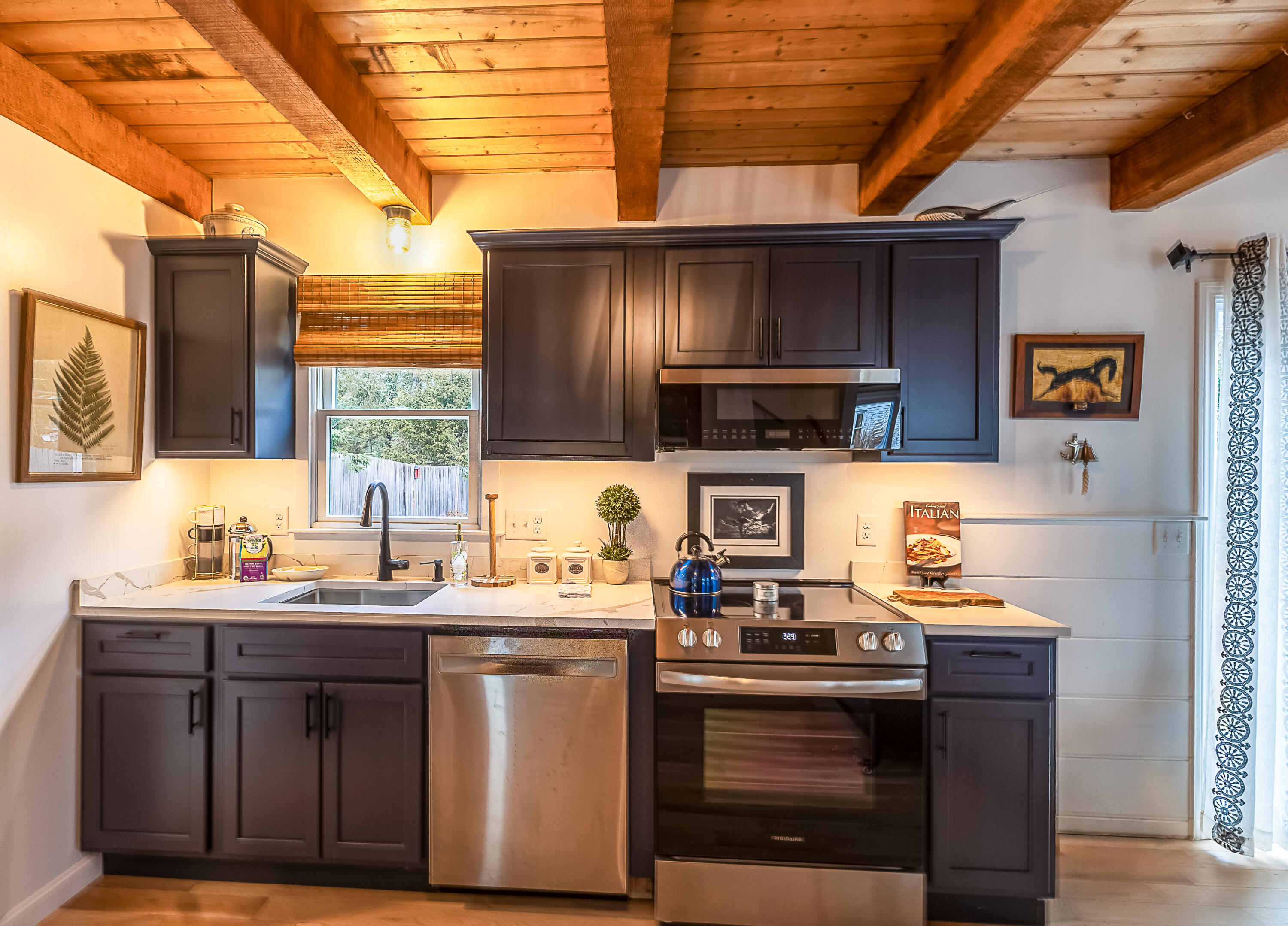 9 Bells Neck Road Harwich MA 02671