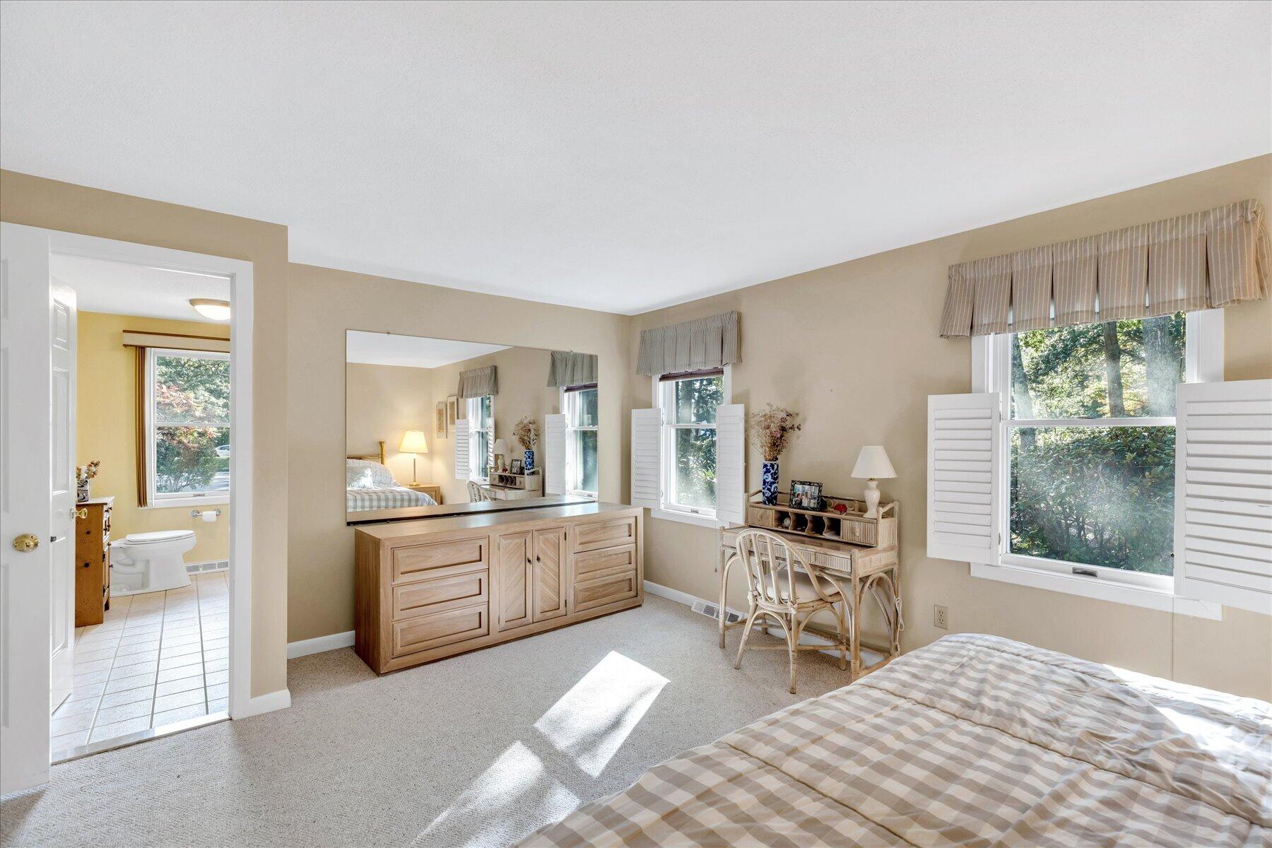 98 Shellback Way Mashpee MA 02649