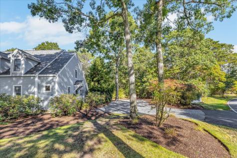 98 Shellback Way Mashpee MA 02649