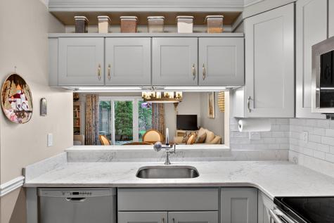 27 Billington Lane Brewster MA 02631