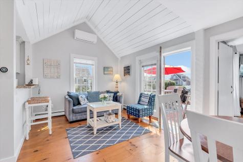 2 Cliffside Lane Mashpee MA 02649