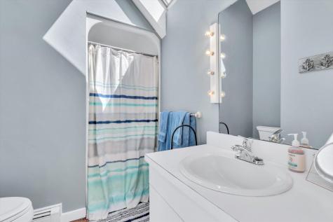 2 Cliffside Lane Mashpee MA 02649