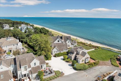 2 Cliffside Lane Mashpee MA 02649