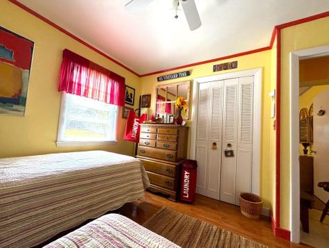 124 Skiff Avenue Vineyard Haven MA 02568