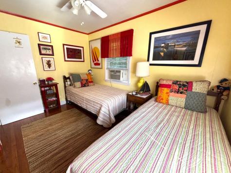 124 Skiff Avenue Vineyard Haven MA 02568