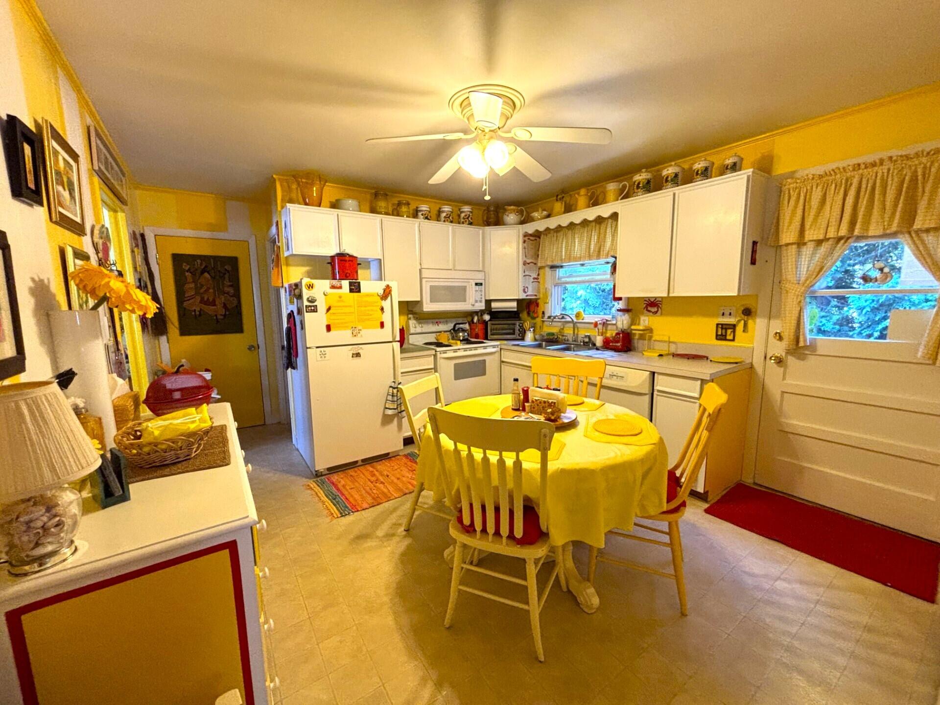 124 Skiff Avenue Vineyard Haven MA 02568