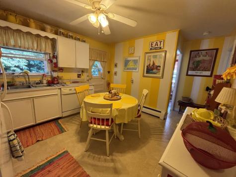 124 Skiff Avenue Vineyard Haven MA 02568