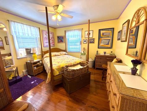 124 Skiff Avenue Vineyard Haven MA 02568