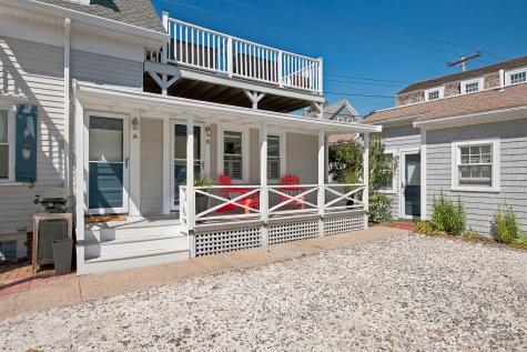 9 Dyer Street Provincetown MA 02657
