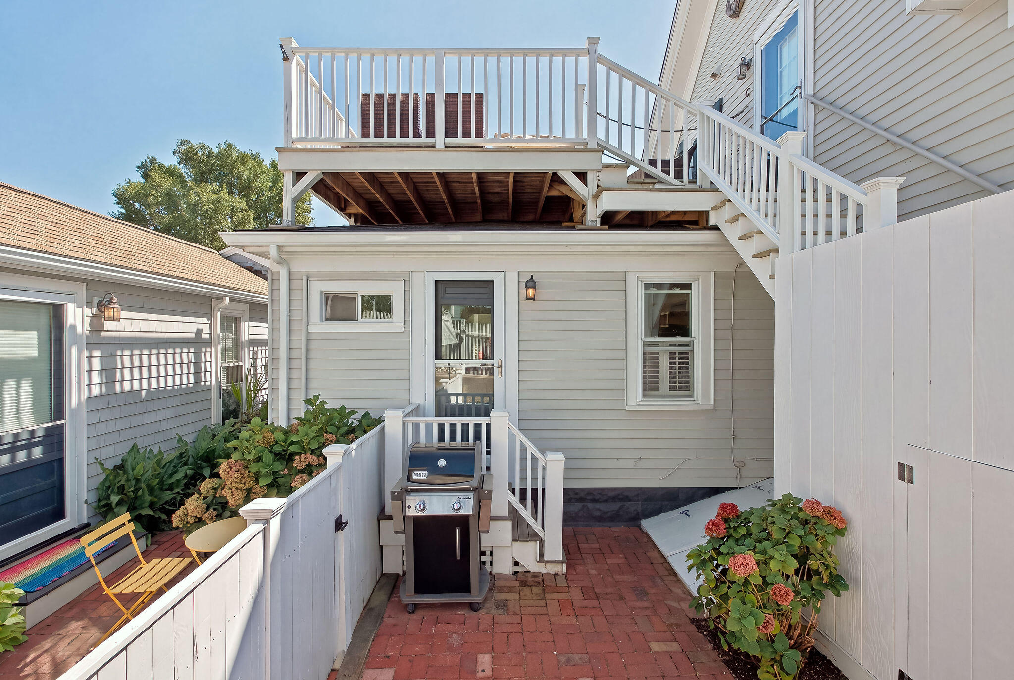 9 Dyer Street Provincetown MA 02657