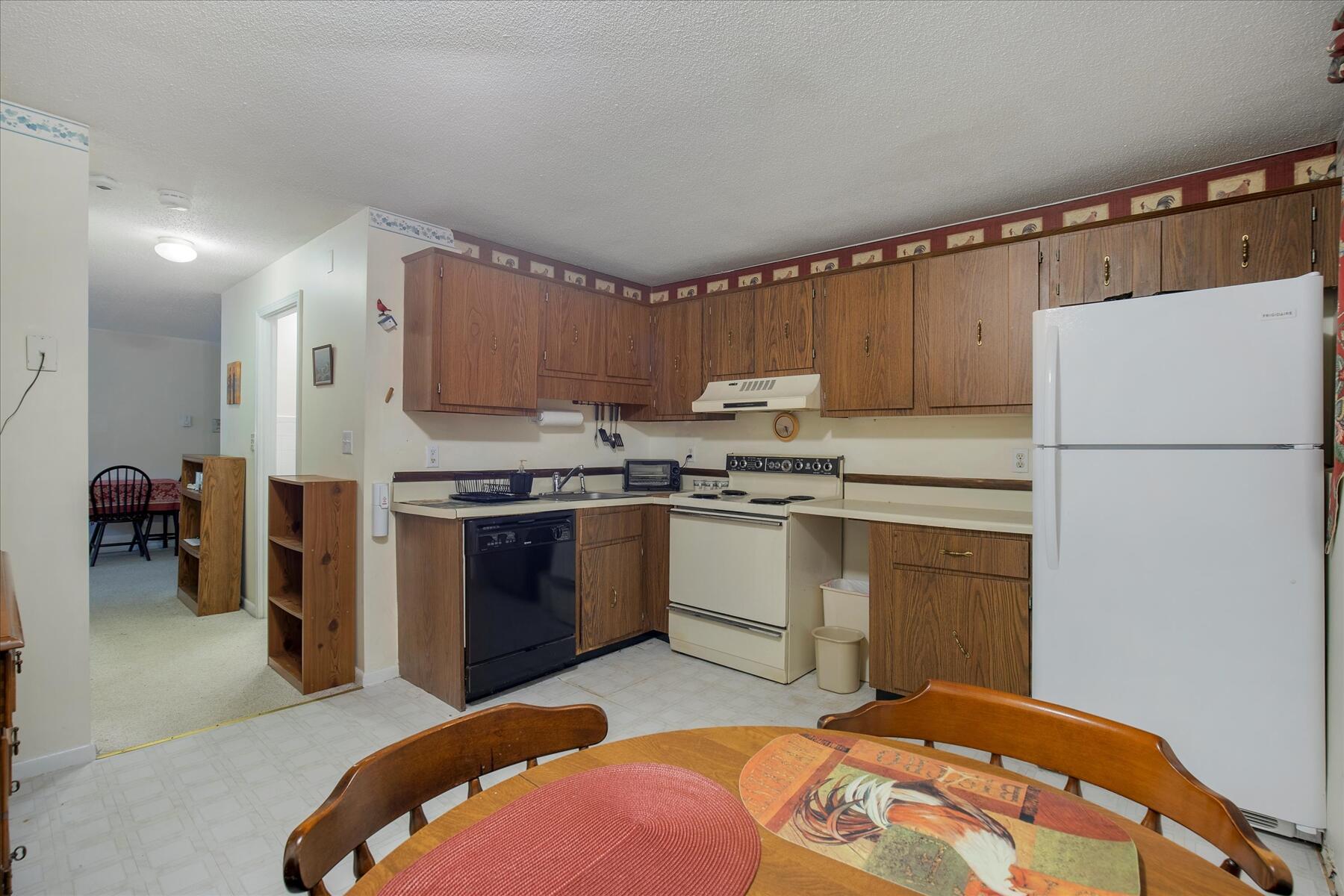 432 Old Chatham Road Dennis MA 02660