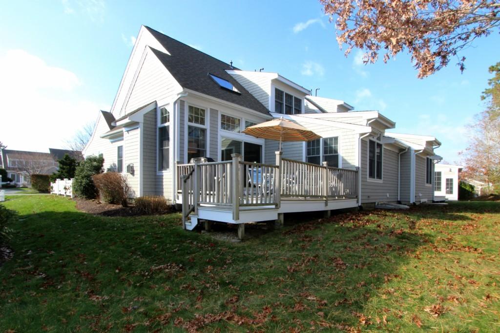 26 Lanyard Way Mashpee MA 02649