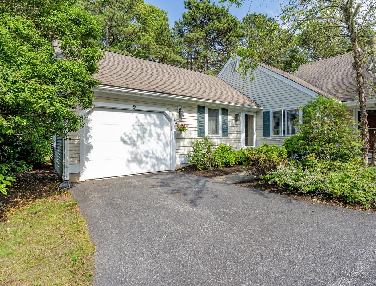 9 Pacific Avenue Mashpee MA 02649