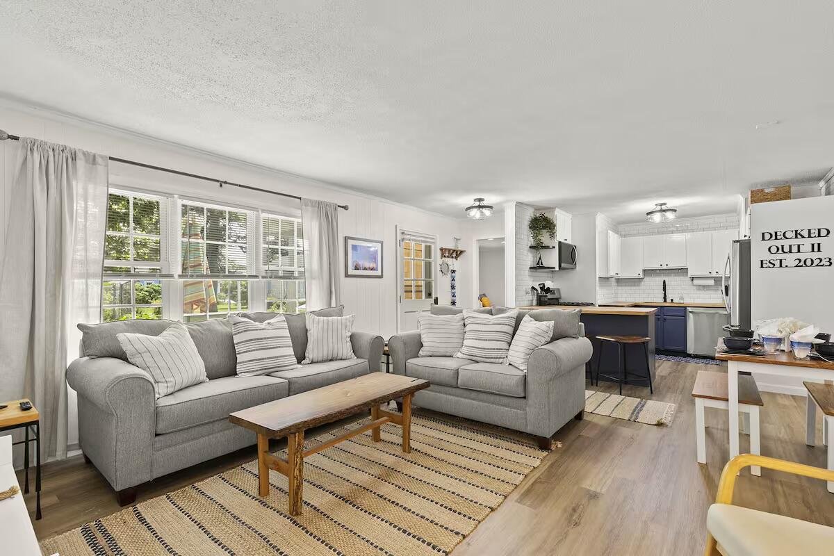 230 Gosnold Street Hyannis MA 02601