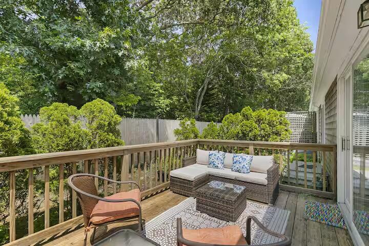 230 Gosnold Street Hyannis MA 02601