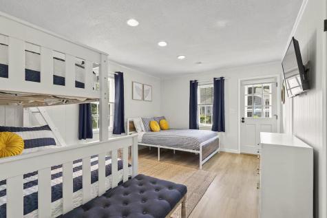 230 Gosnold Street Hyannis MA 02601