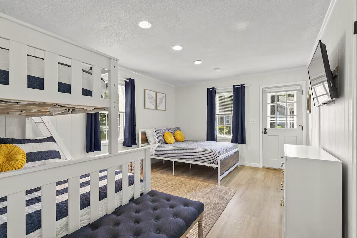 230 Gosnold Street Hyannis MA 02601