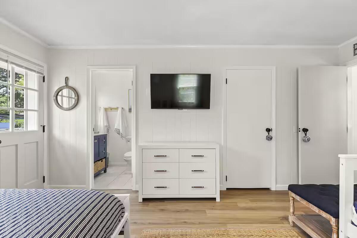 230 Gosnold Street Hyannis MA 02601