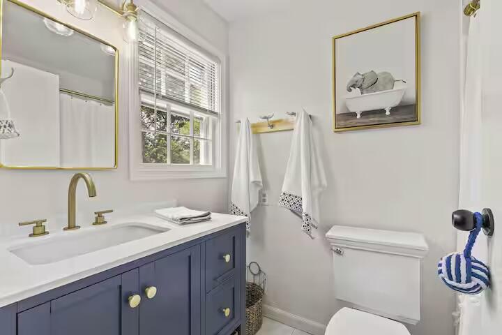 230 Gosnold Street Hyannis MA 02601