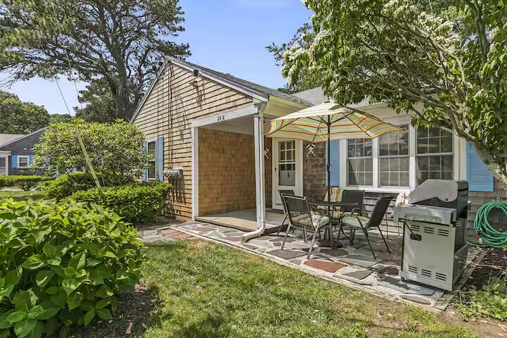 230 Gosnold Street Hyannis MA 02601