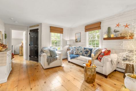 28 Flying Cloud Circle Mashpee MA 02649