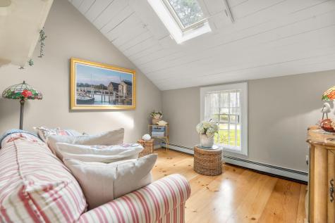 28 Flying Cloud Circle Mashpee MA 02649