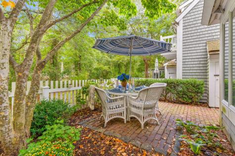 28 Flying Cloud Circle Mashpee MA 02649