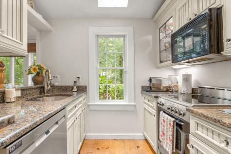 28 Flying Cloud Circle Mashpee MA 02649