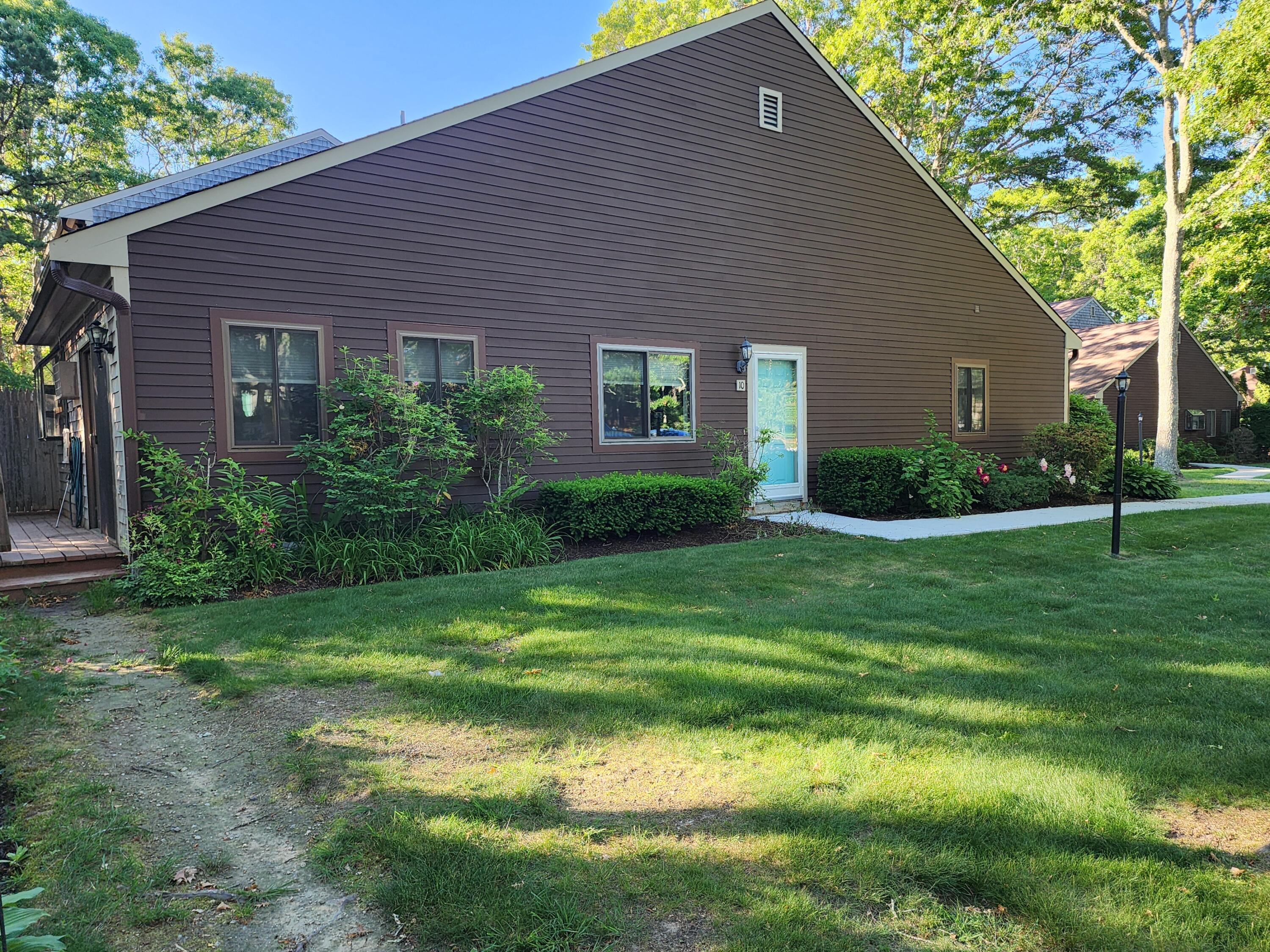 10 Roundhouse Road Buzzards Bay MA 02532