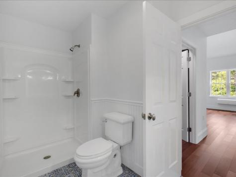 11 Stratford Ridge Mashpee MA 02649