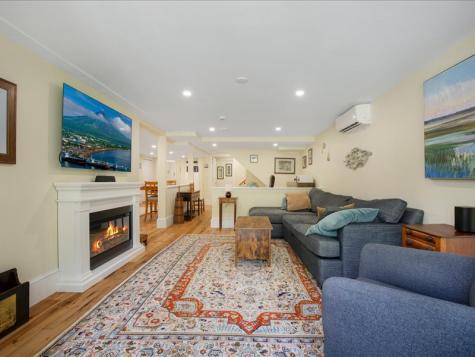 11 Stratford Ridge Mashpee MA 02649