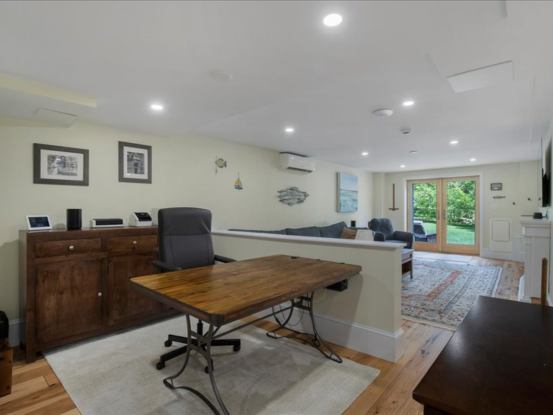 11 Stratford Ridge Mashpee MA 02649