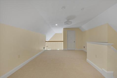 11 Stratford Ridge Mashpee MA 02649