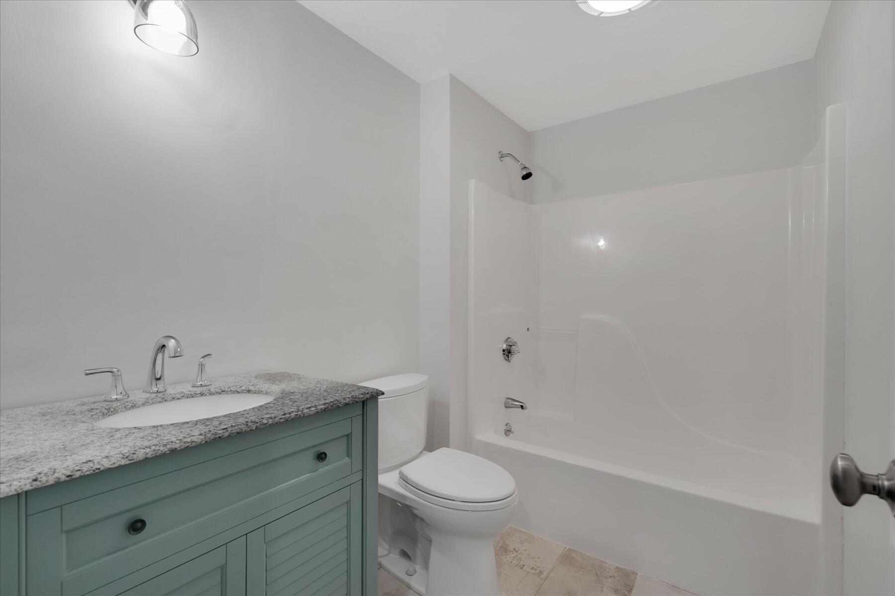 11 Stratford Ridge Mashpee MA 02649