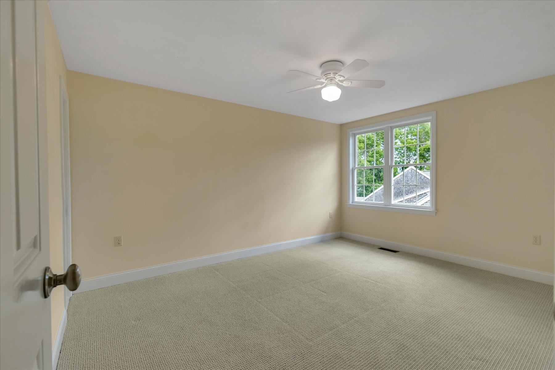 11 Stratford Ridge Mashpee MA 02649