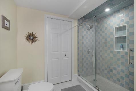 11 Stratford Ridge Mashpee MA 02649