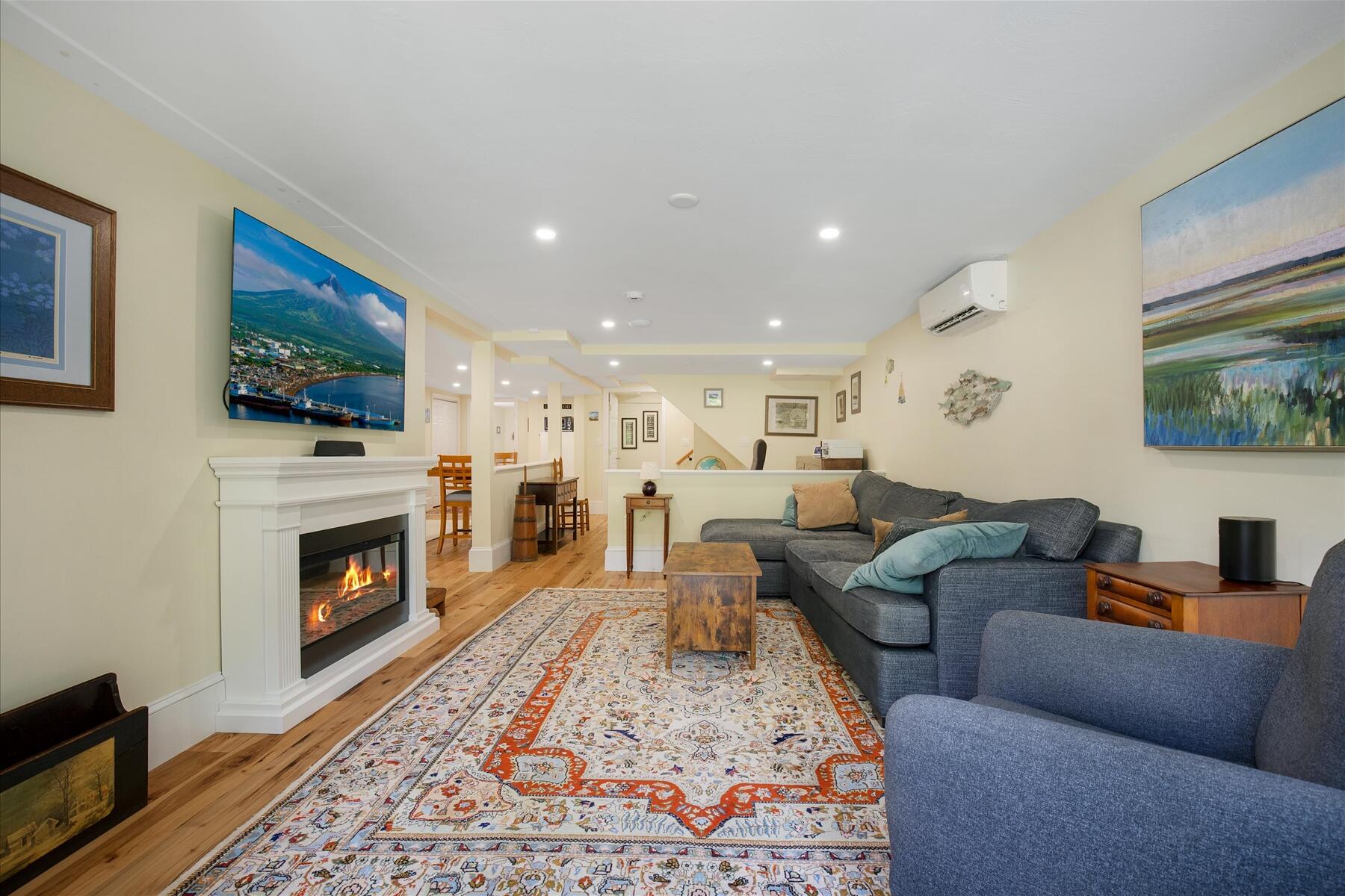 11 Stratford Ridge Mashpee MA 02649