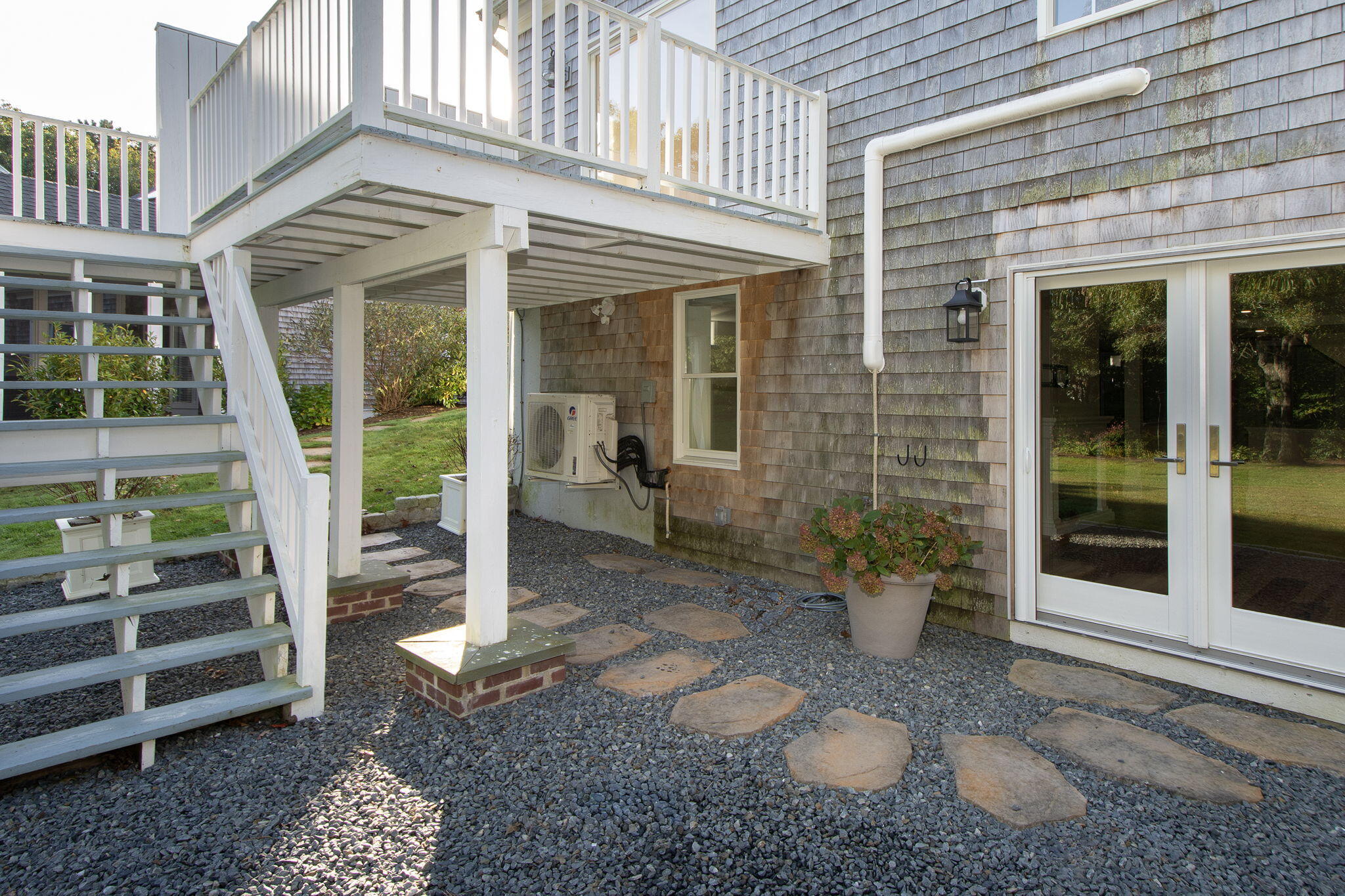 11 Stratford Ridge Mashpee MA 02649