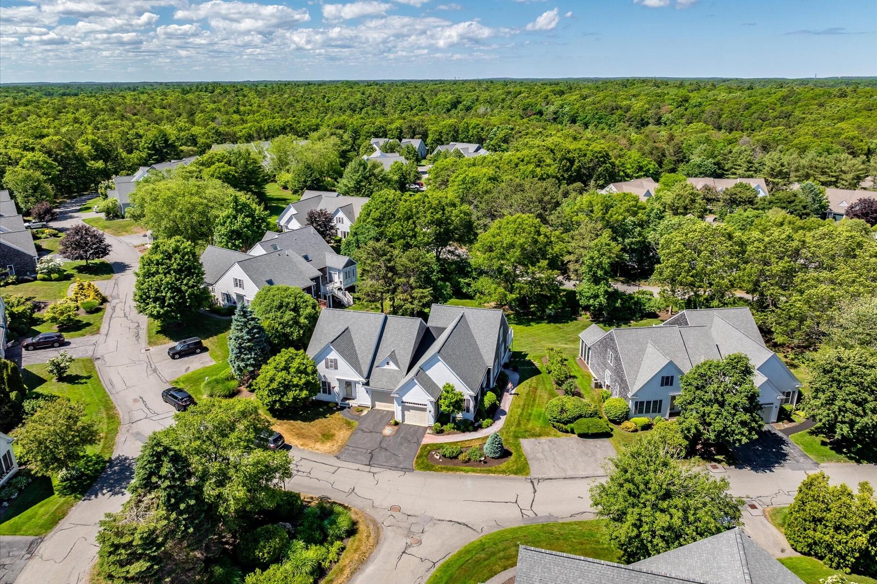 11 Stratford Ridge Mashpee MA 02649