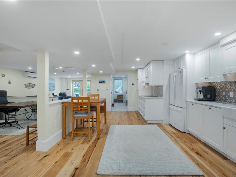 11 Stratford Ridge Mashpee MA 02649