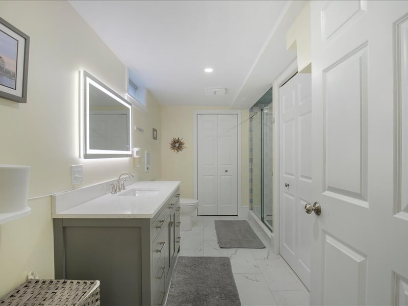11 Stratford Ridge Mashpee MA 02649