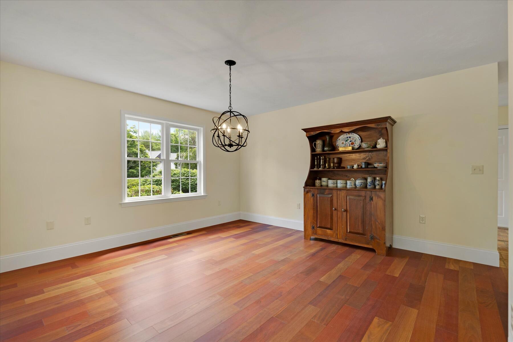 11 Stratford Ridge Mashpee MA 02649