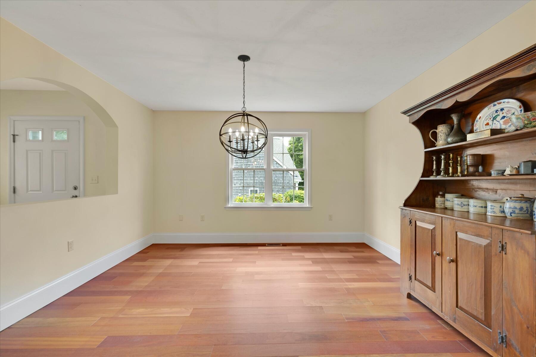 11 Stratford Ridge Mashpee MA 02649