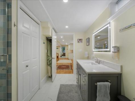 11 Stratford Ridge Mashpee MA 02649